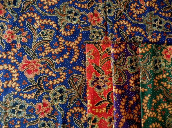 Tissu batik traditionnel AB-POINT